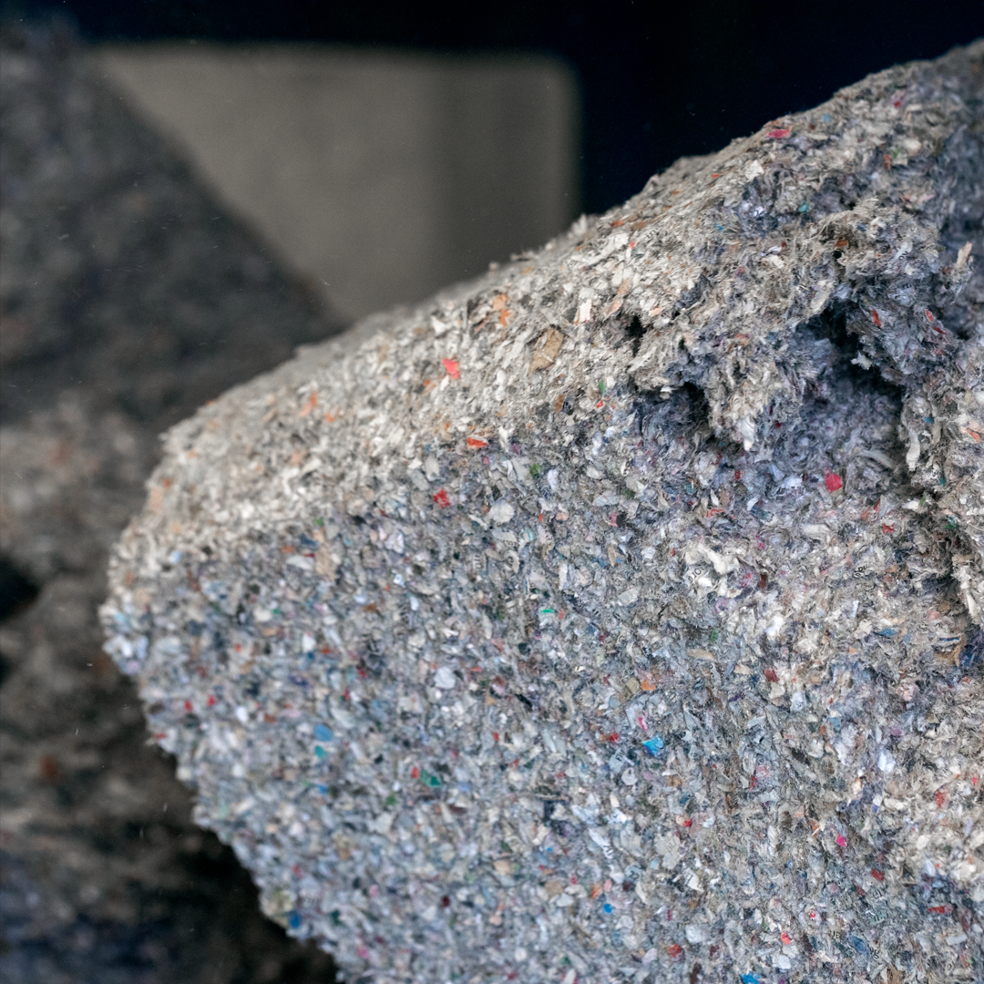 En bal med cellulosaisolering